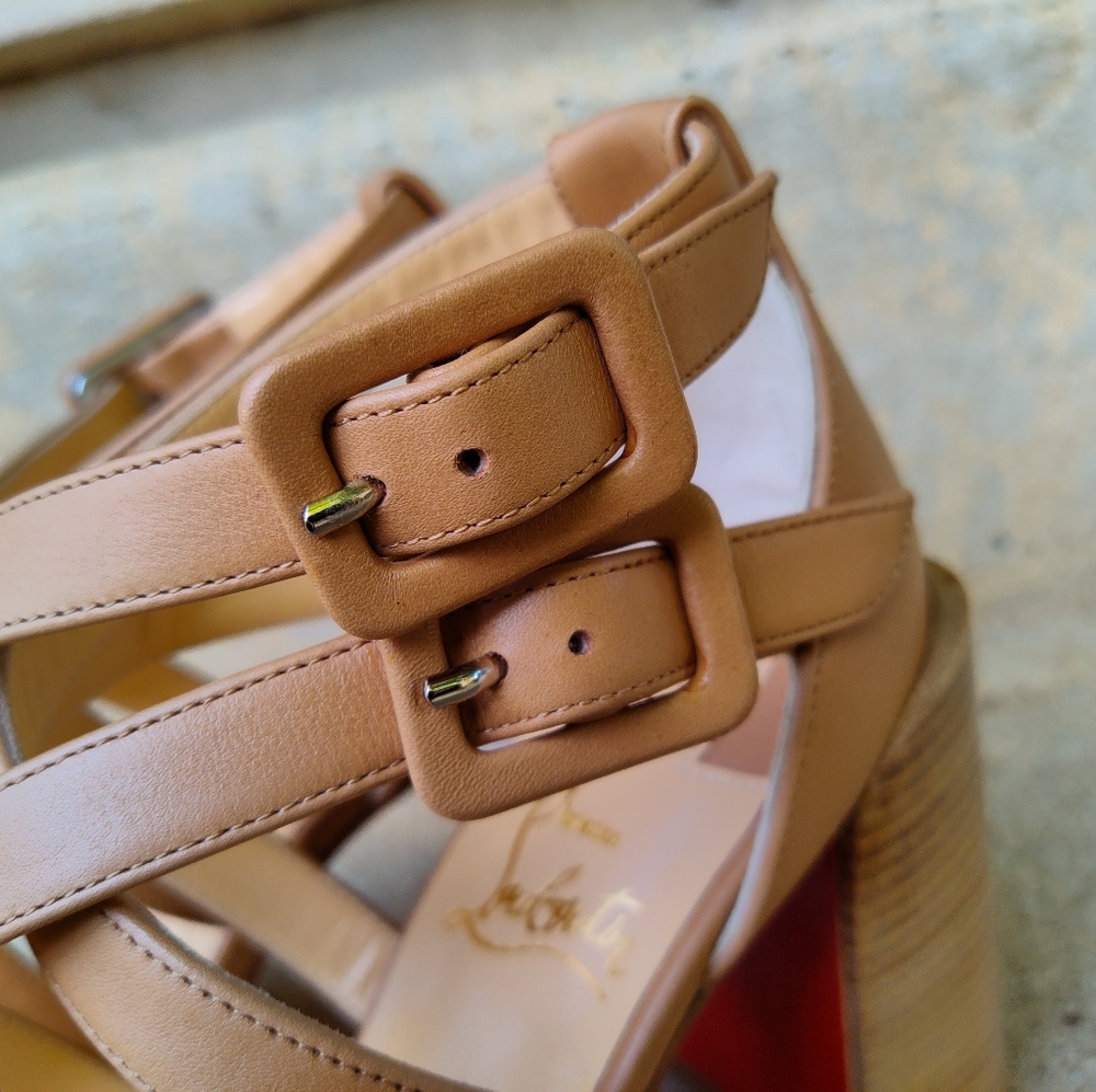 CHRISTIAN LOUBOUTIN Zefira Sandals - Picture 10 of 15